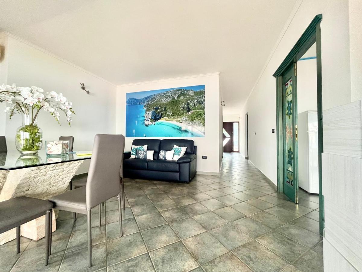 Cala Gonone House Apartment ภายนอก รูปภาพ