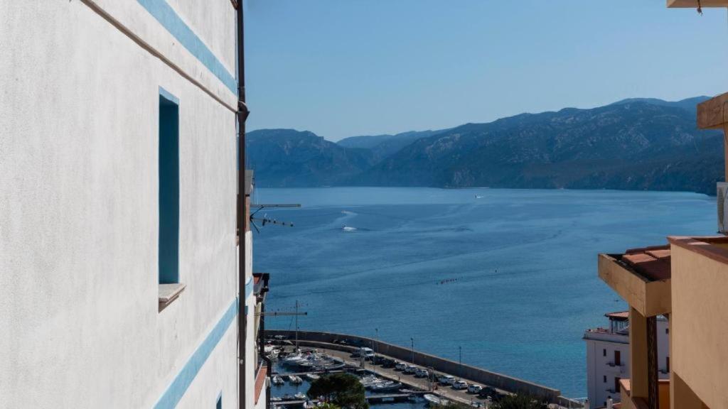 Cala Gonone House Apartment ภายนอก รูปภาพ